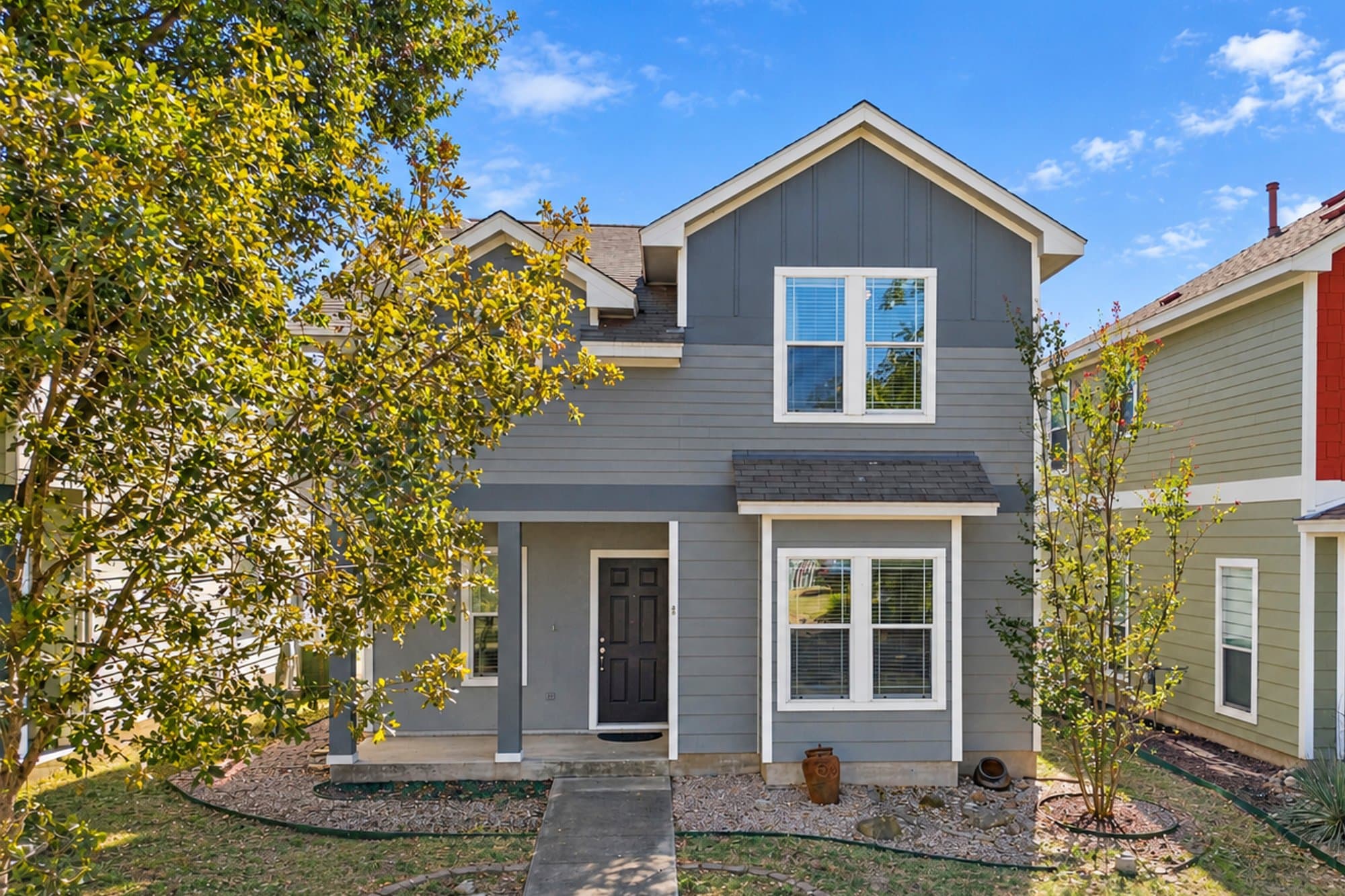 Kyle House: 279 Cleveland