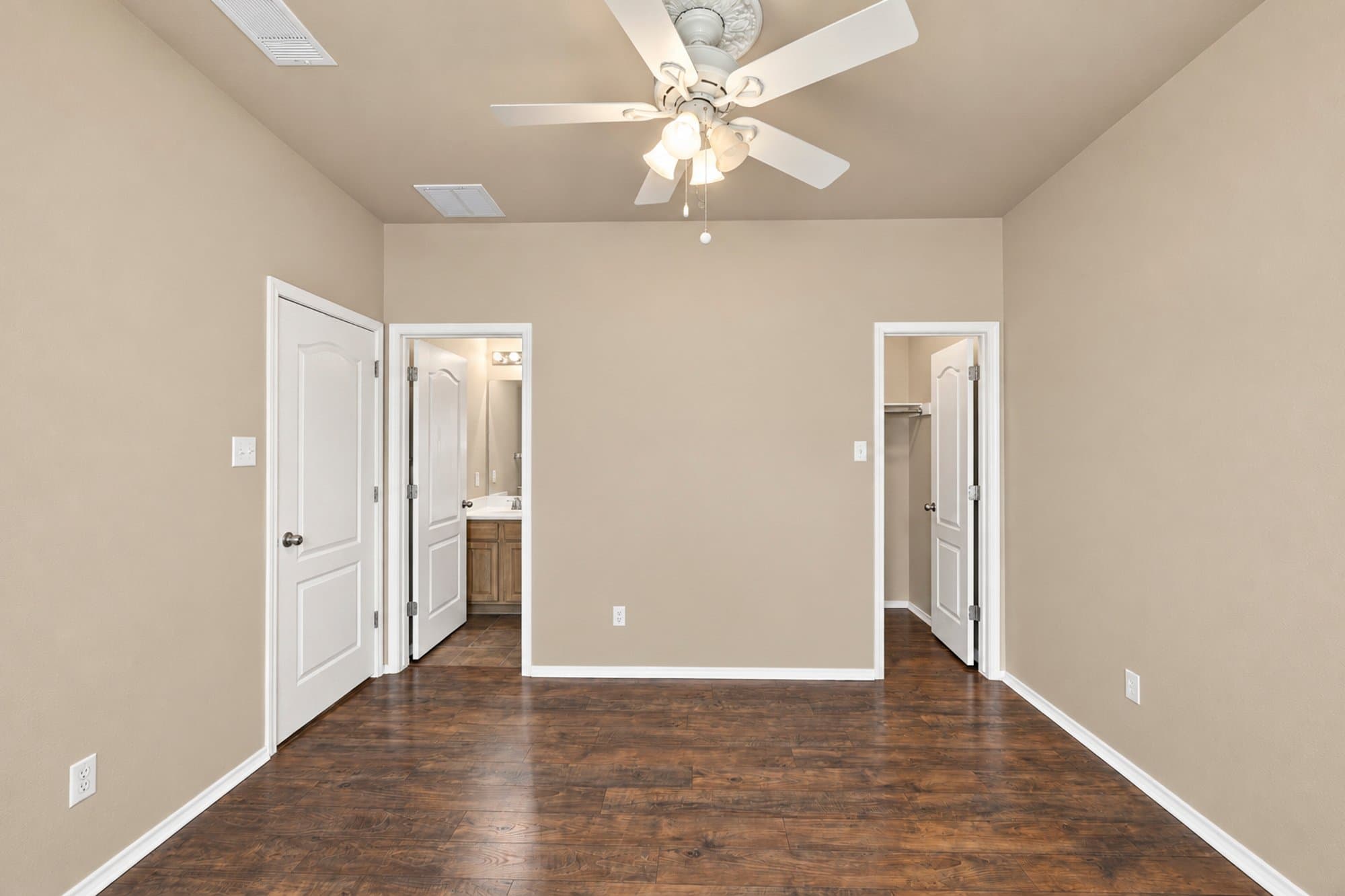 Kyle House: 279 Cleveland