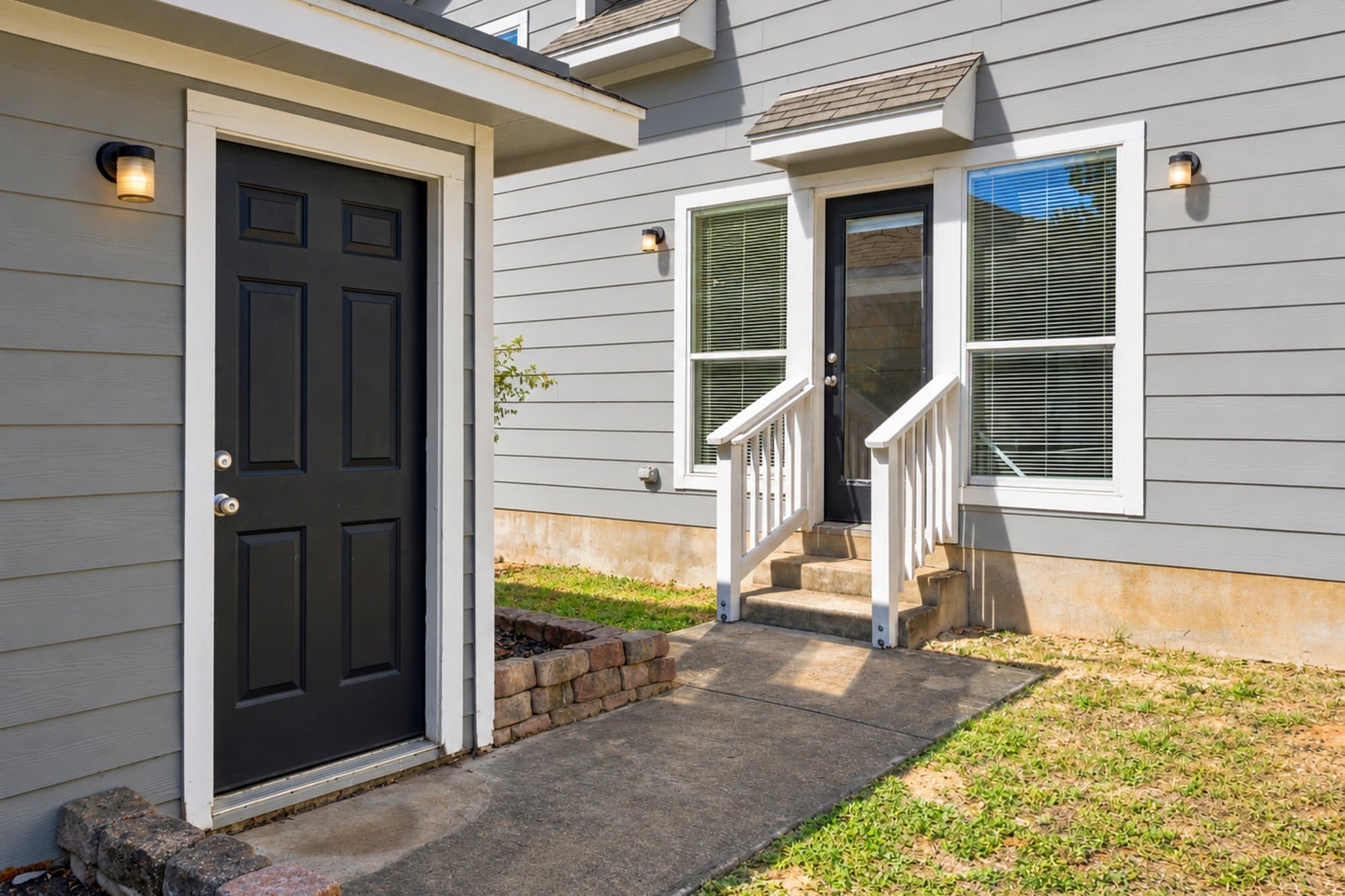 Kyle House: 279 Cleveland