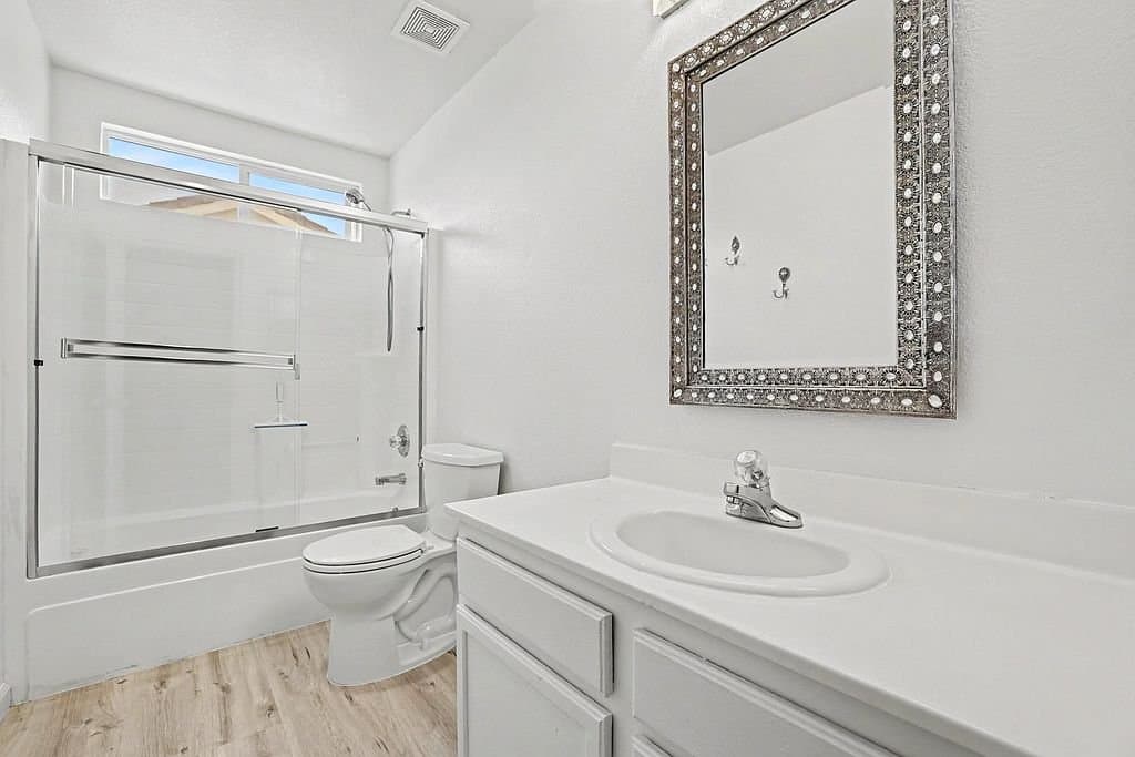 Antioch House: 4561 Temblor Way