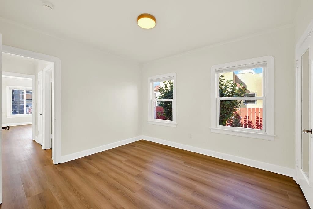 Vallejo House: 1444 Alabama St