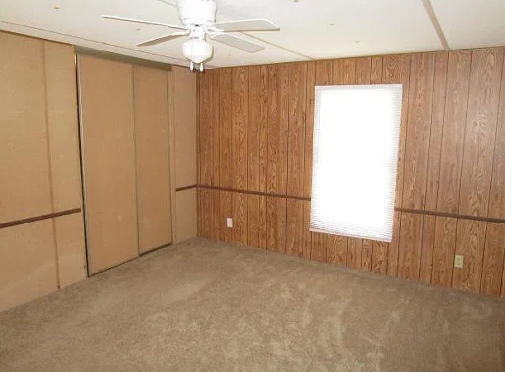 Canyon Lake House: 235 Valleyview St.