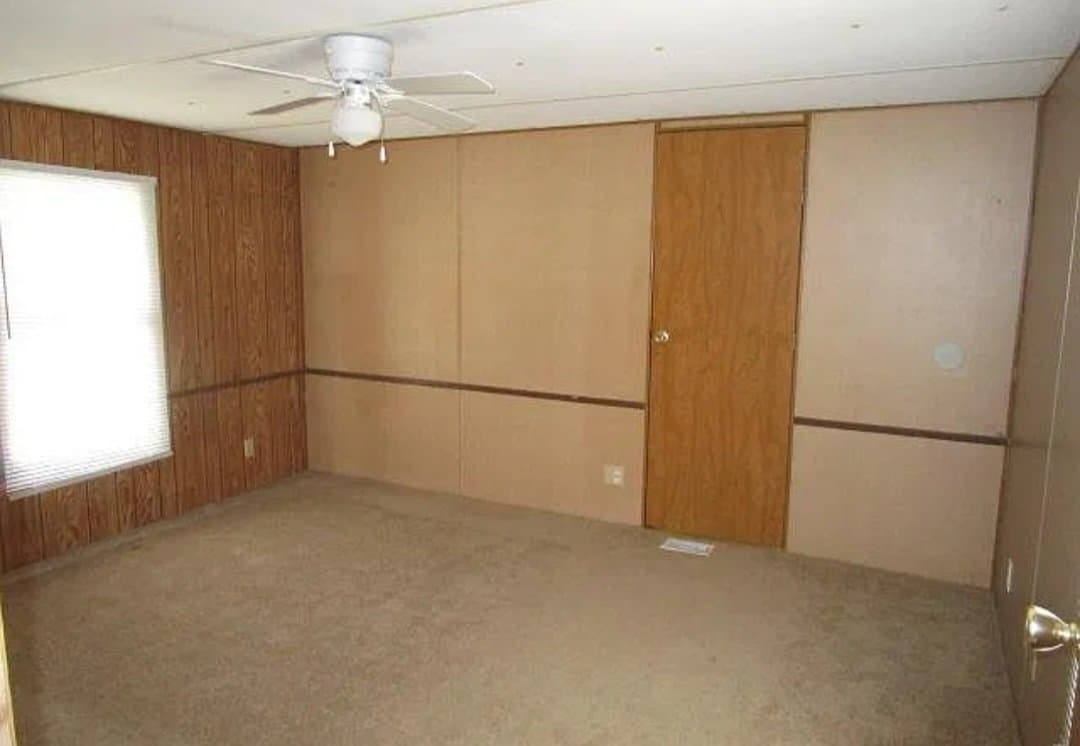Canyon Lake House: 235 Valleyview St.