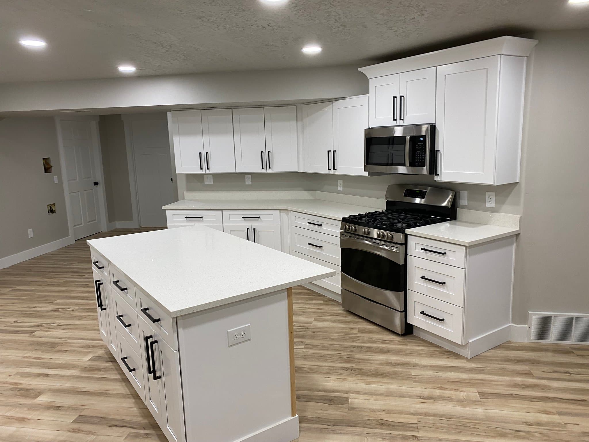 Perry Multiplex: 2265 Linda Way