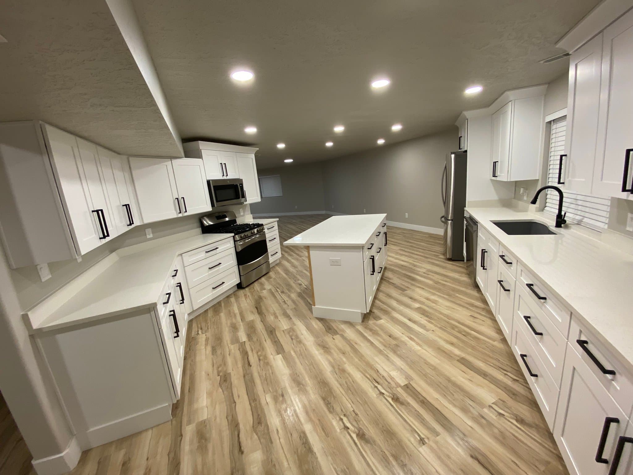 Perry Multiplex: 2265 Linda Way