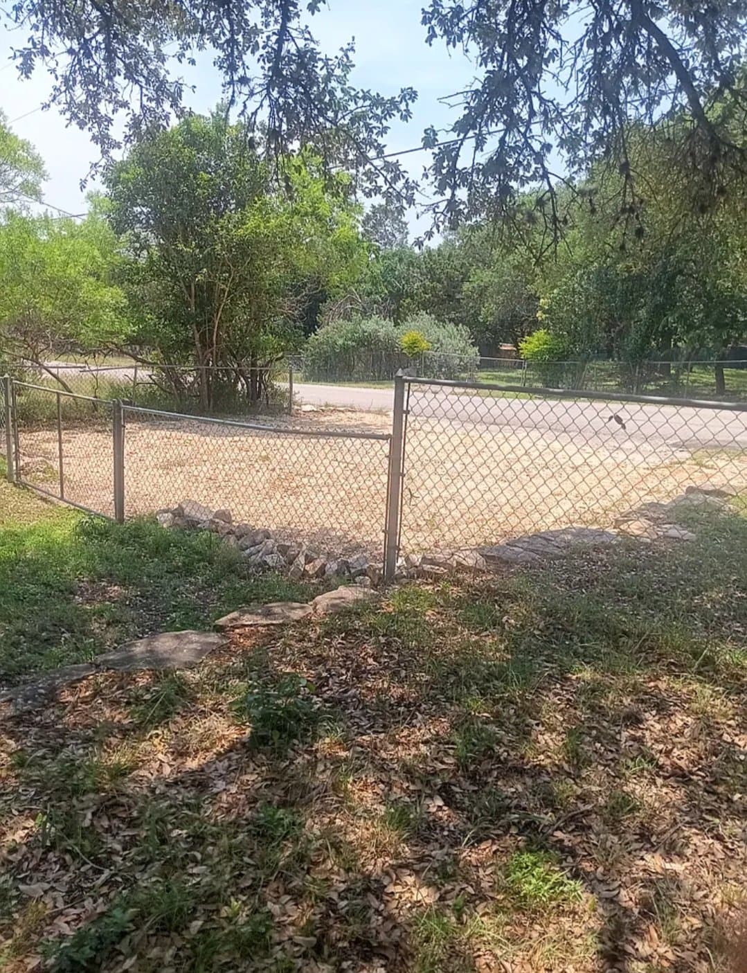 Canyon Lake House: 251 Valleyview St