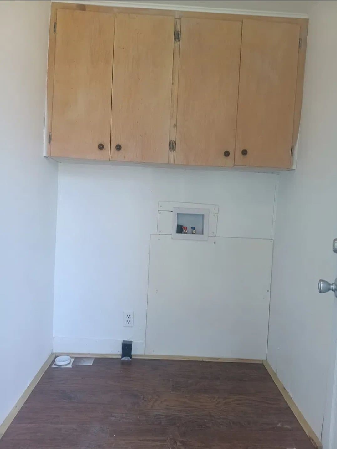 Canyon Lake House: 251 Valleyview St