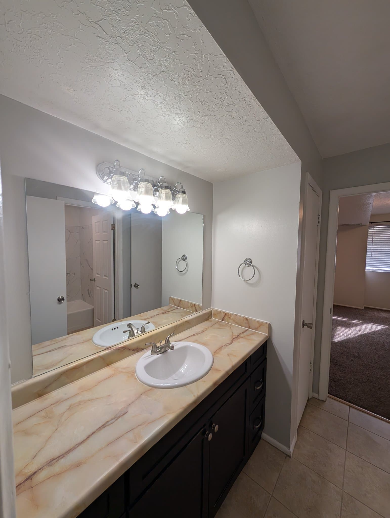 North Salt Lake Condo: 55 W Center St