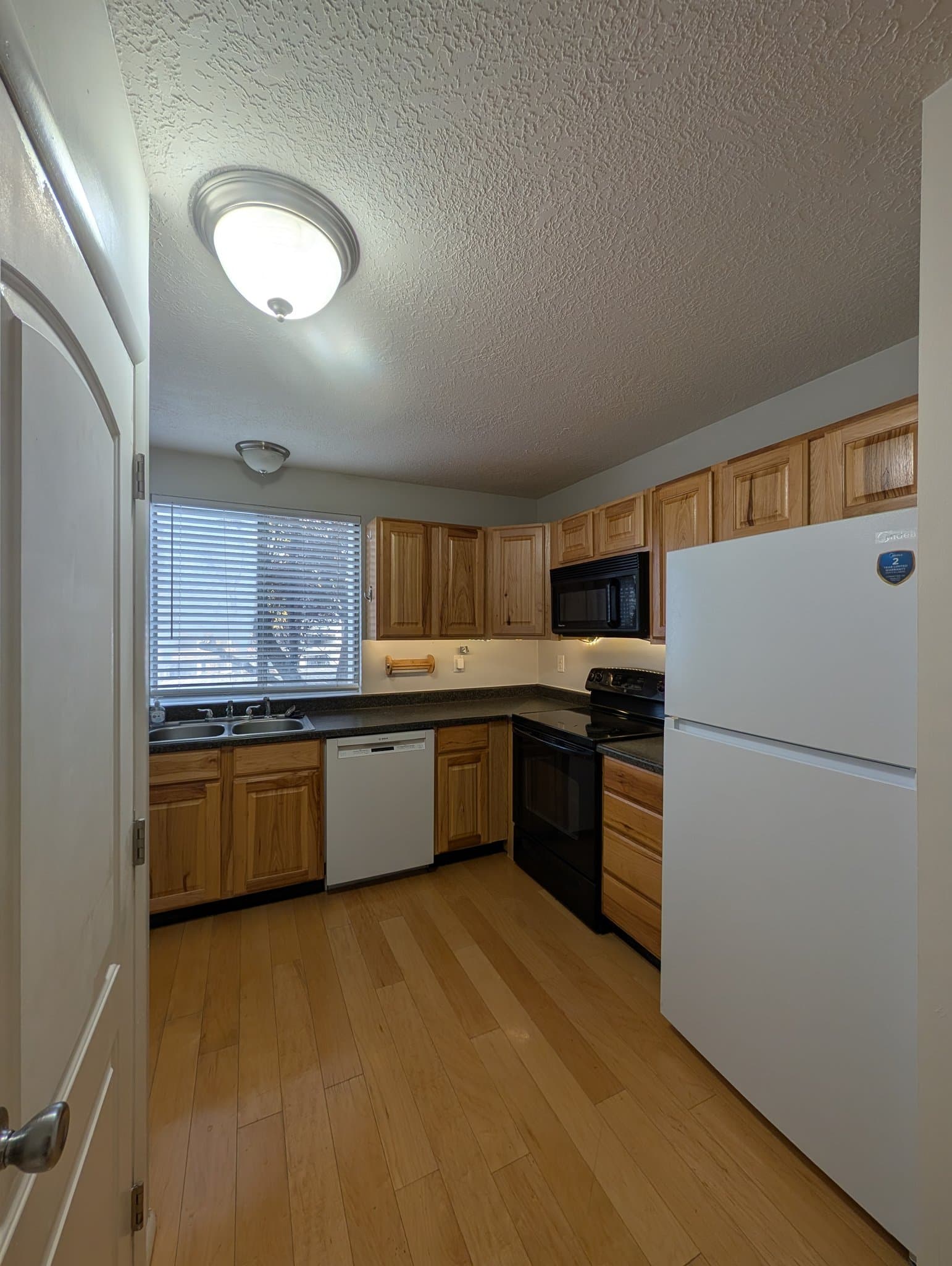 North Salt Lake Condo: 55 W Center St