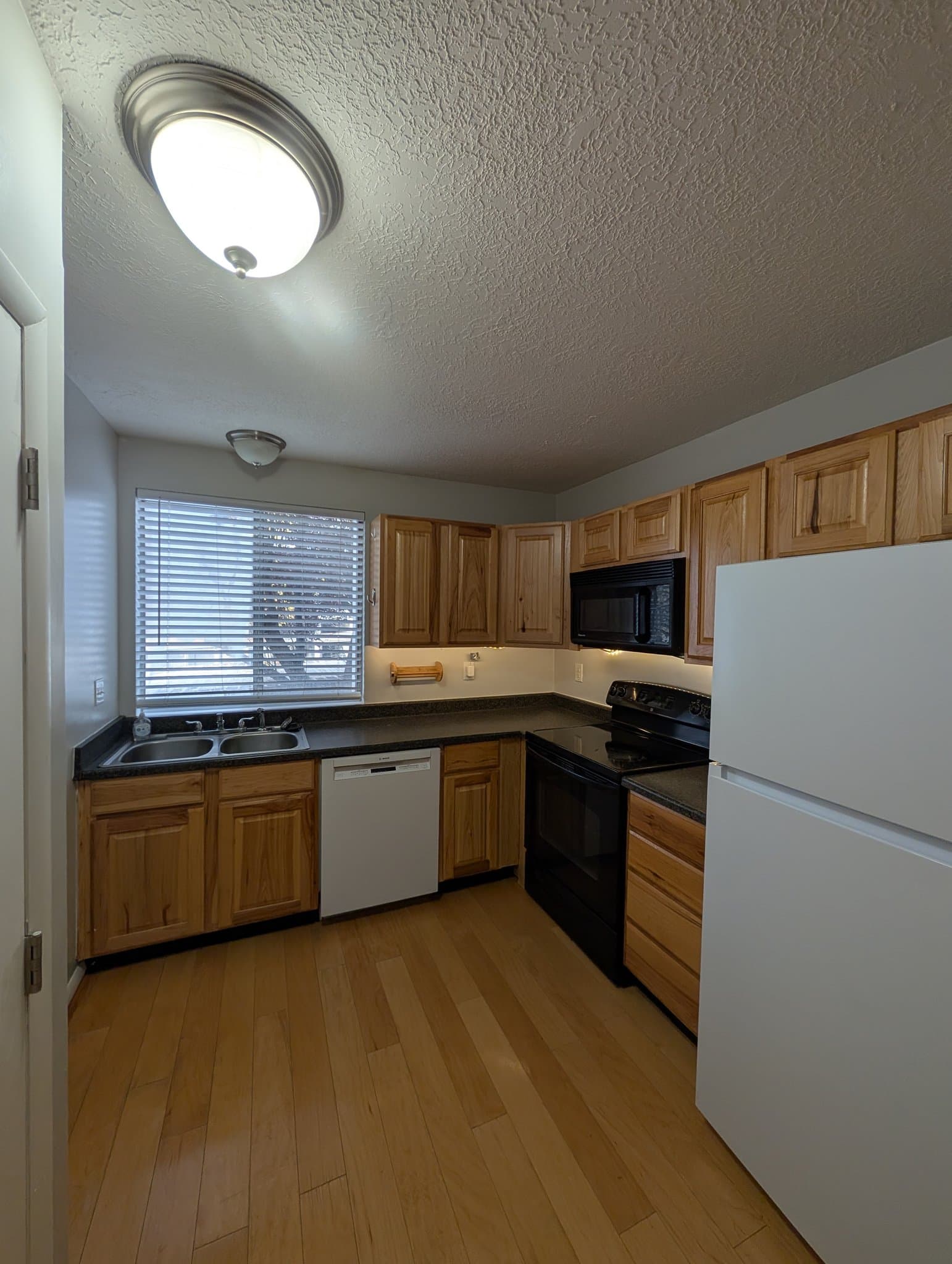 North Salt Lake Condo: 55 W Center St
