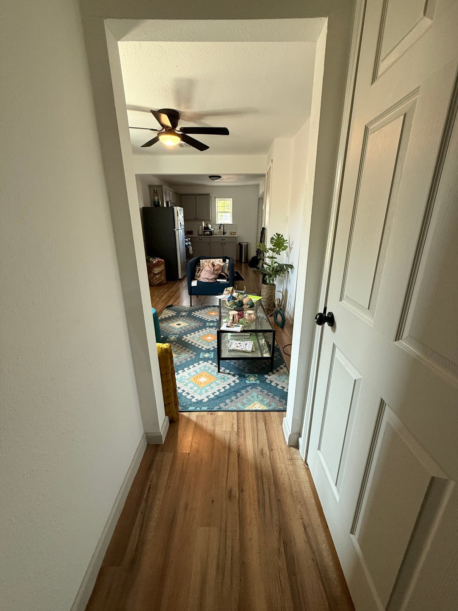 San Antonio House: 267 Continental Ave