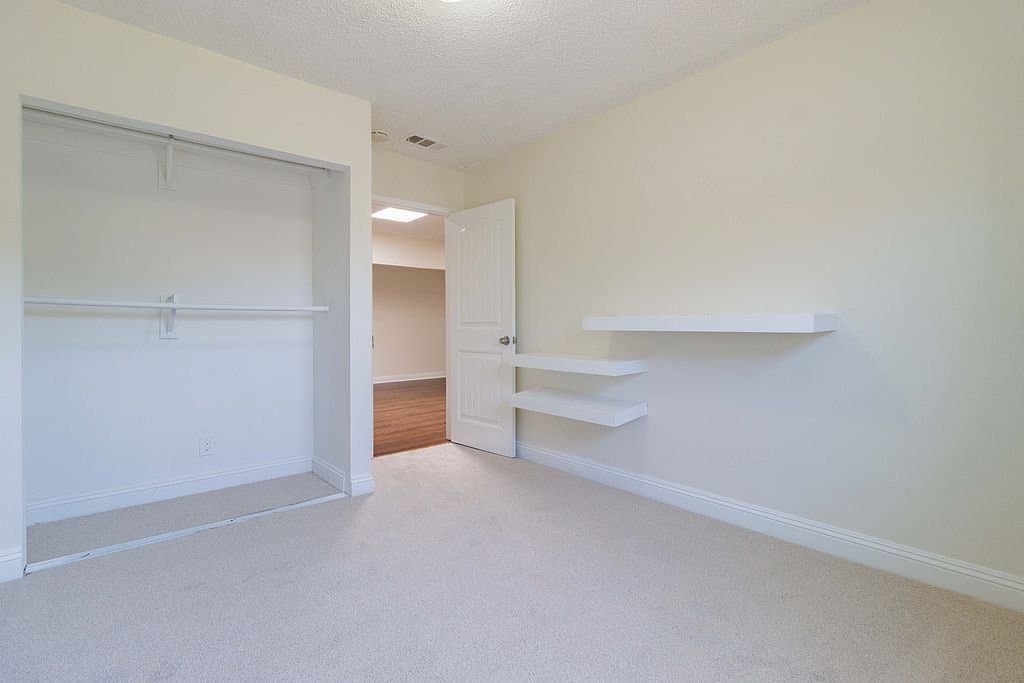 San Bernardino House: 268 E 45th St