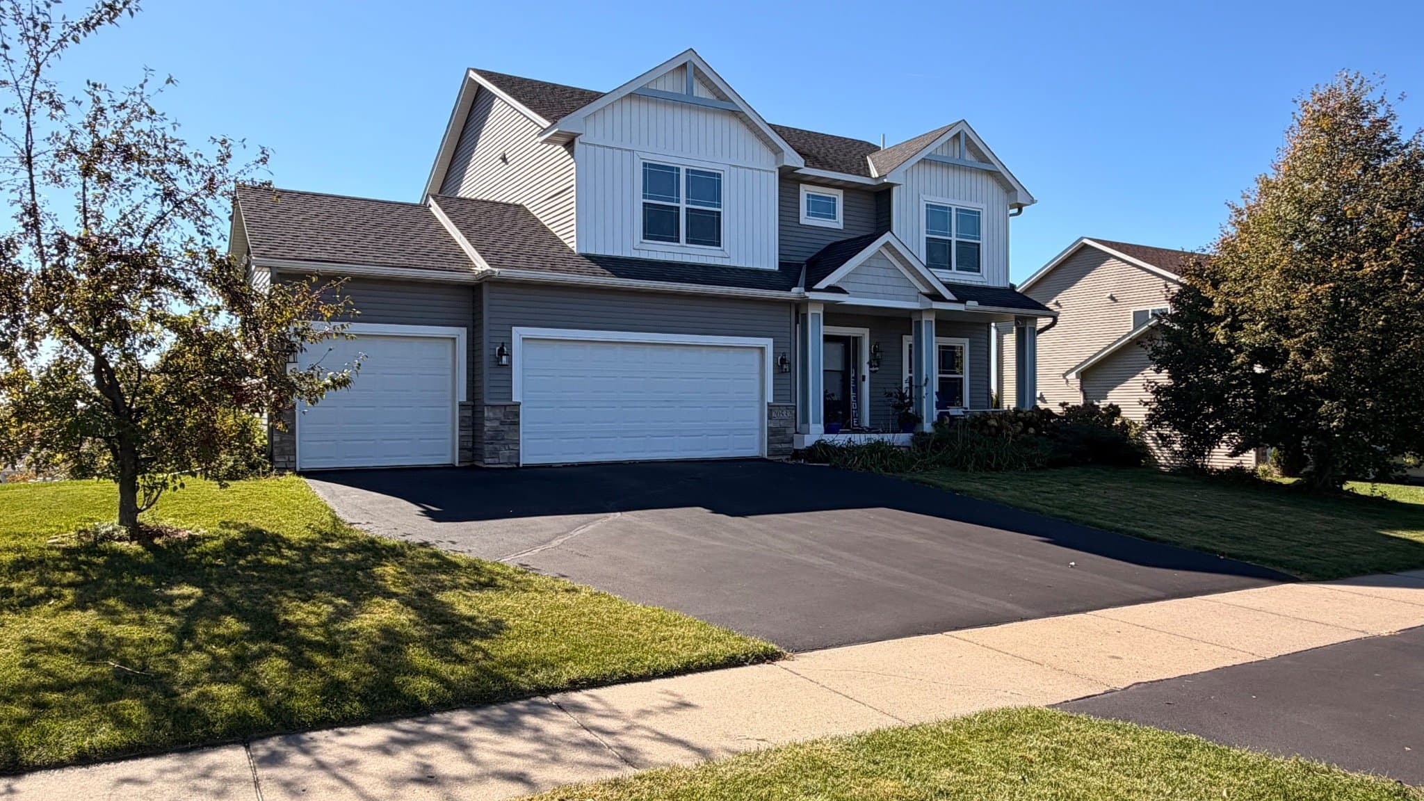 Lakeville House: 20532 Hartford Way