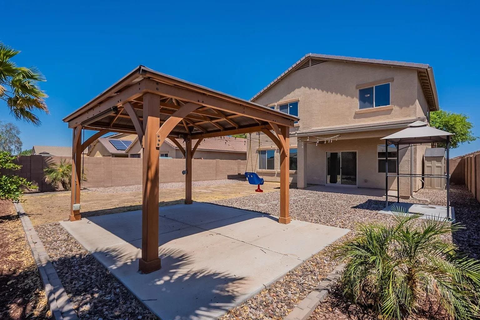 Maricopa House: 41251 W Barcelona Dr