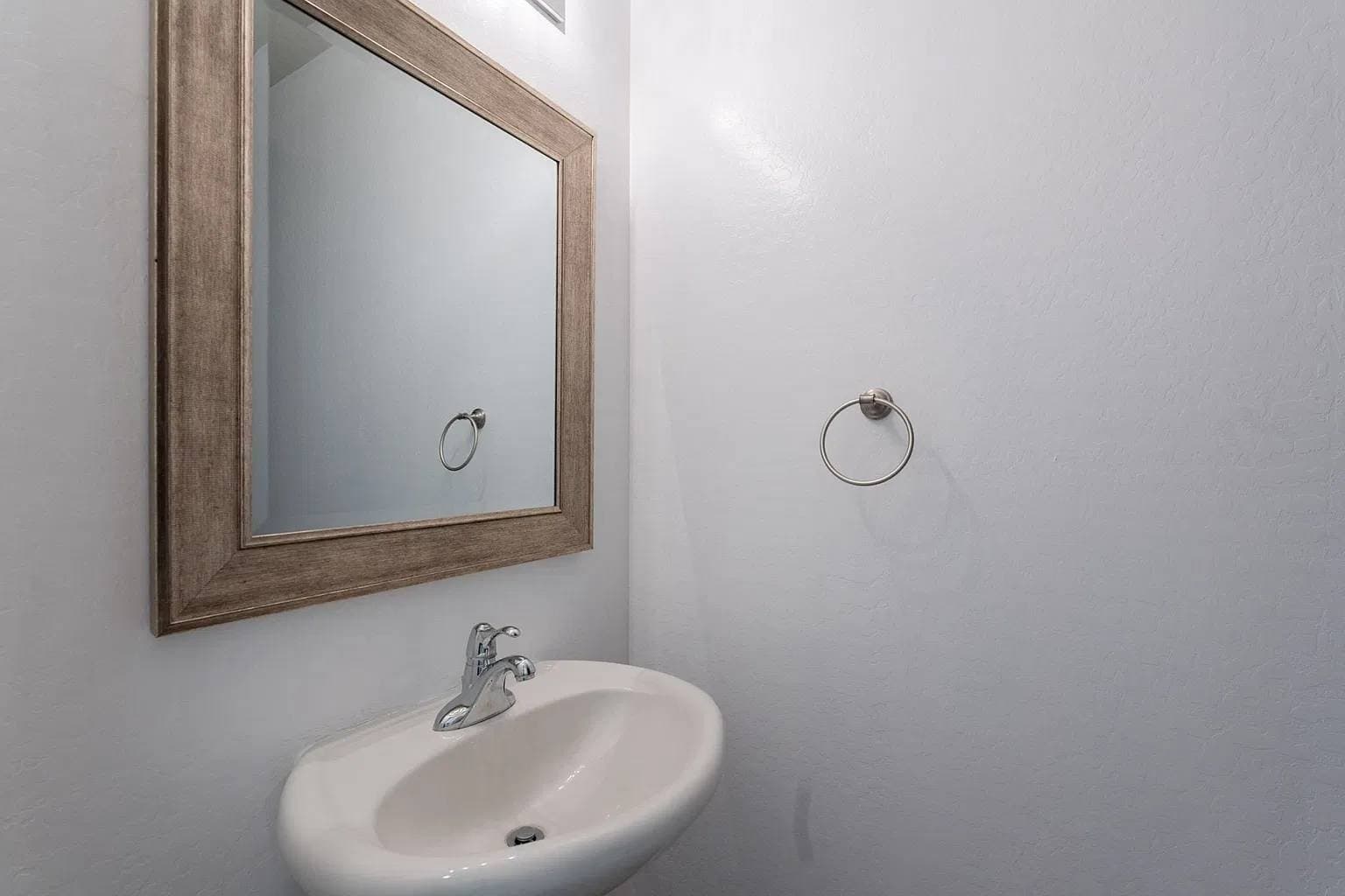 Maricopa House: 41251 W Barcelona Dr