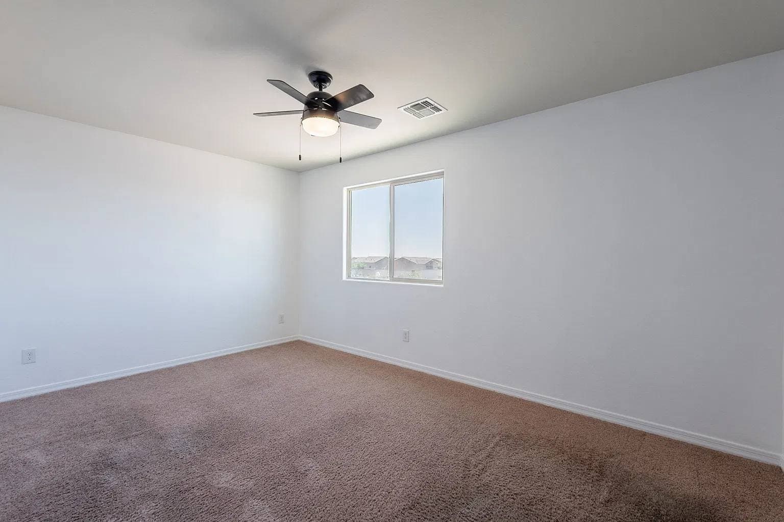 Maricopa House: 41251 W Barcelona Dr