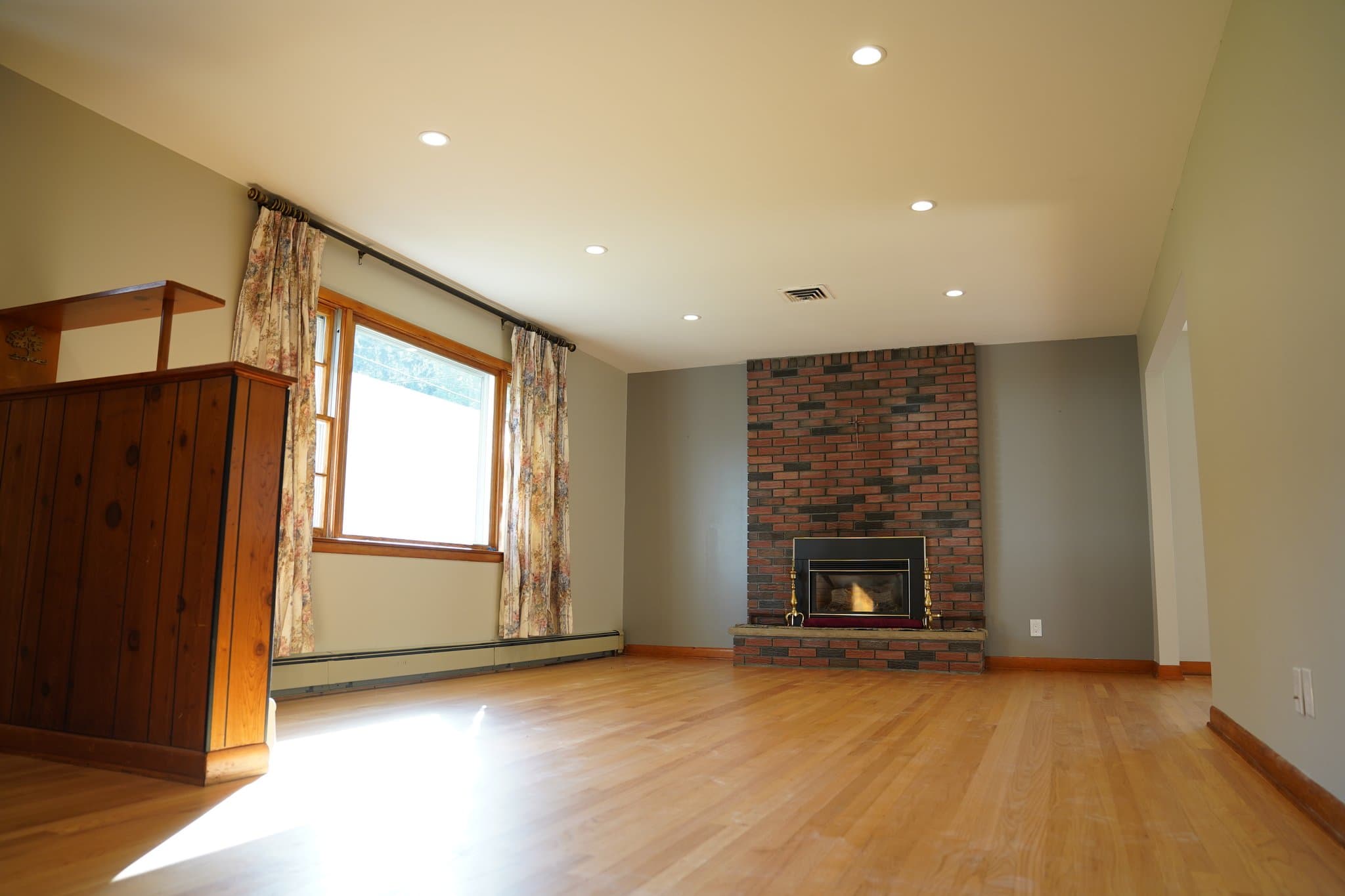 Latham House: 22 Homestead Dr