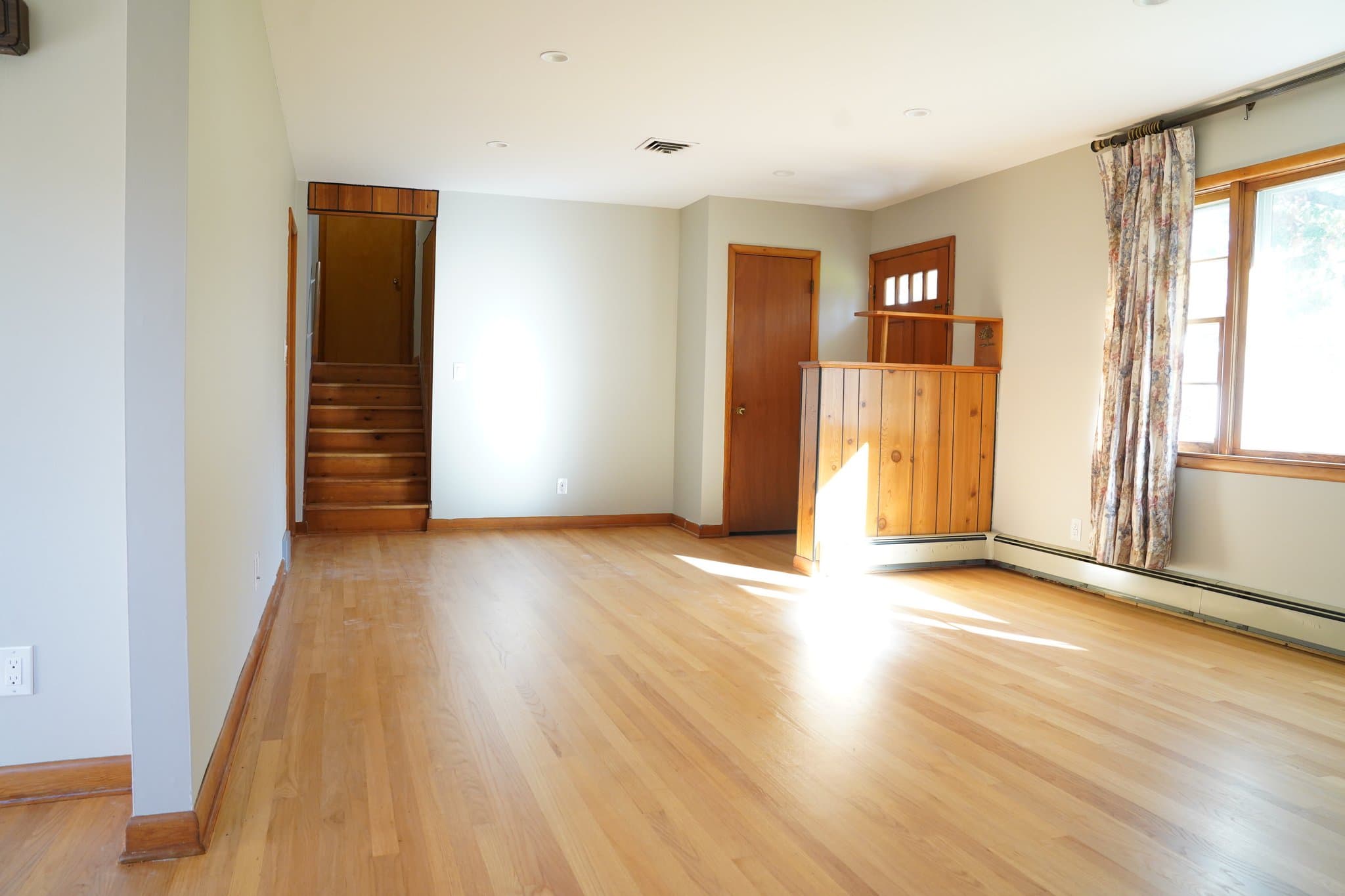 Latham House: 22 Homestead Dr