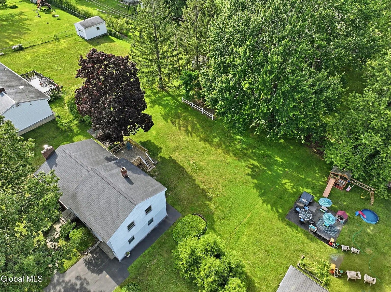 Latham House: 22 Homestead Dr