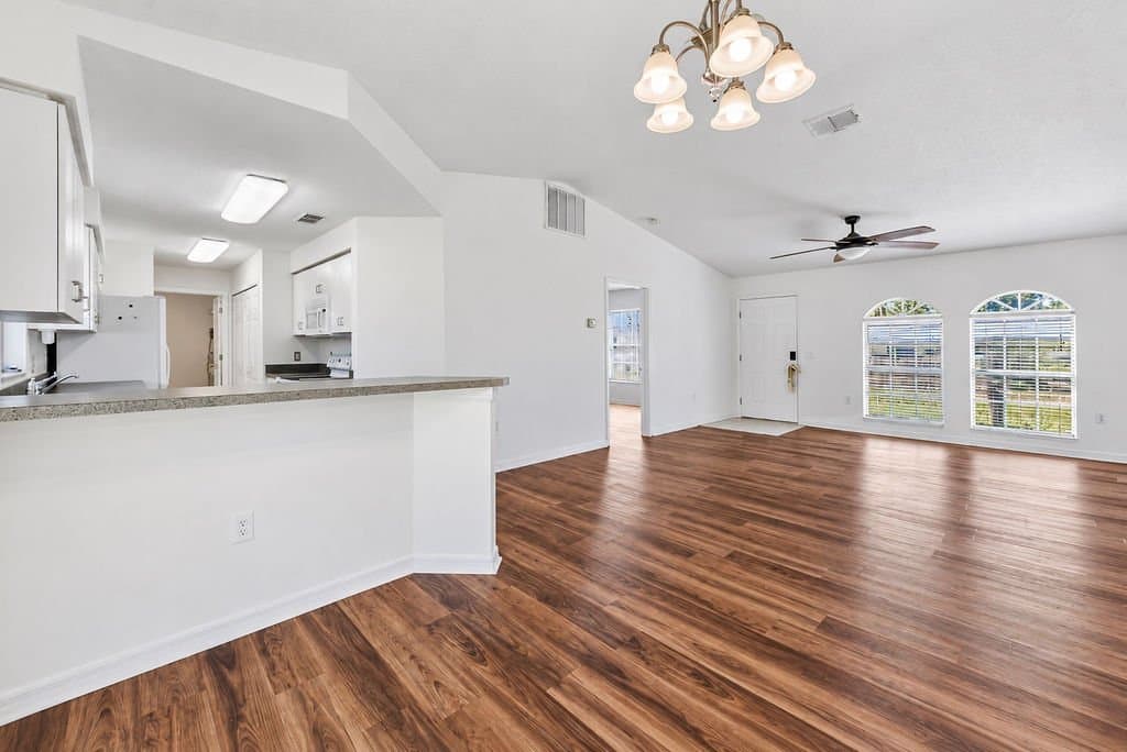 Tampa Multiplex: 10015 Oslin St