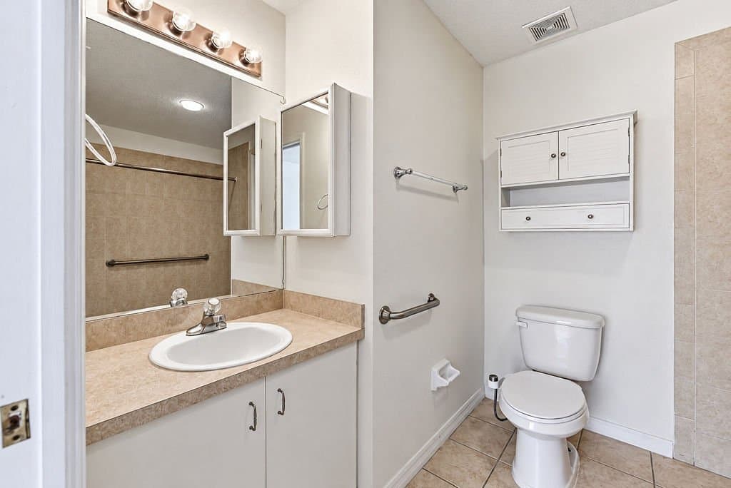 Tampa Multiplex: 10015 Oslin St