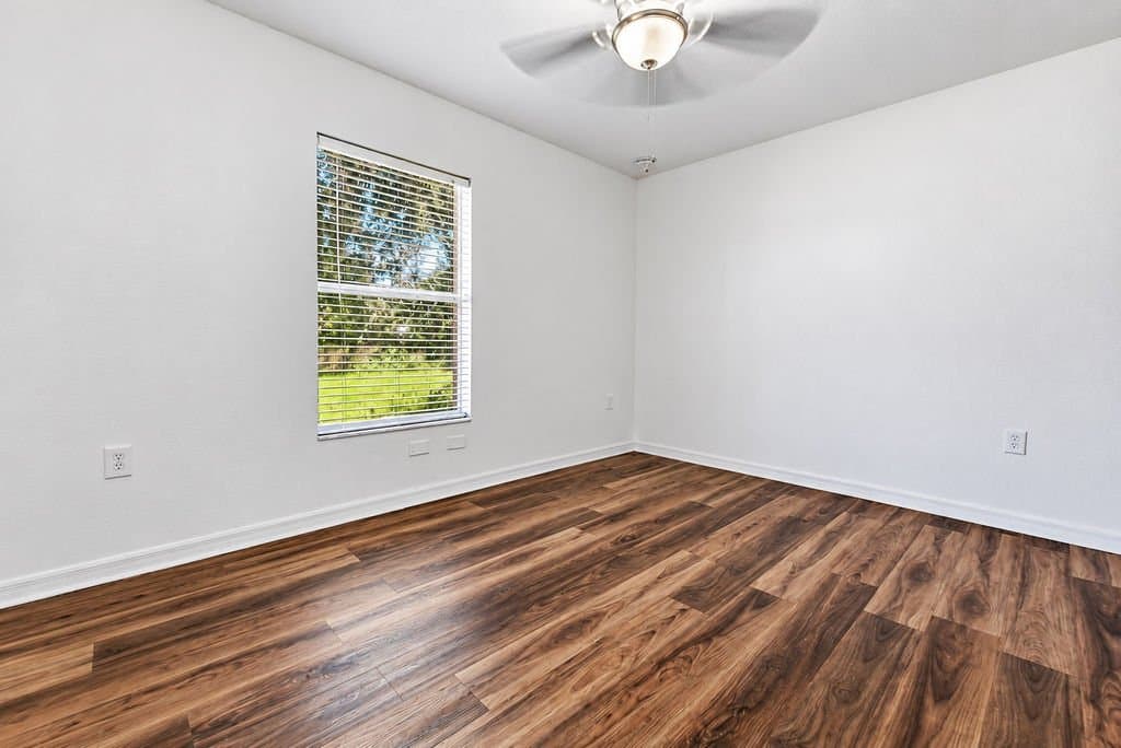 Tampa Multiplex: 10015 Oslin St