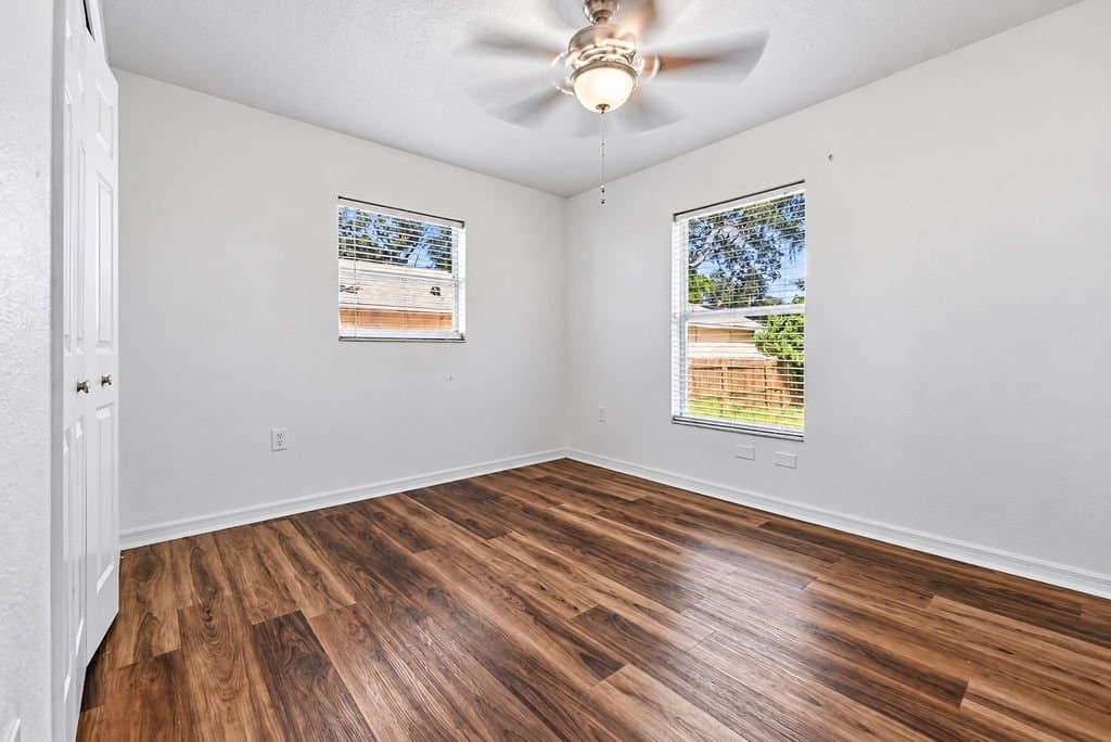 Tampa Multiplex: 10015 Oslin St