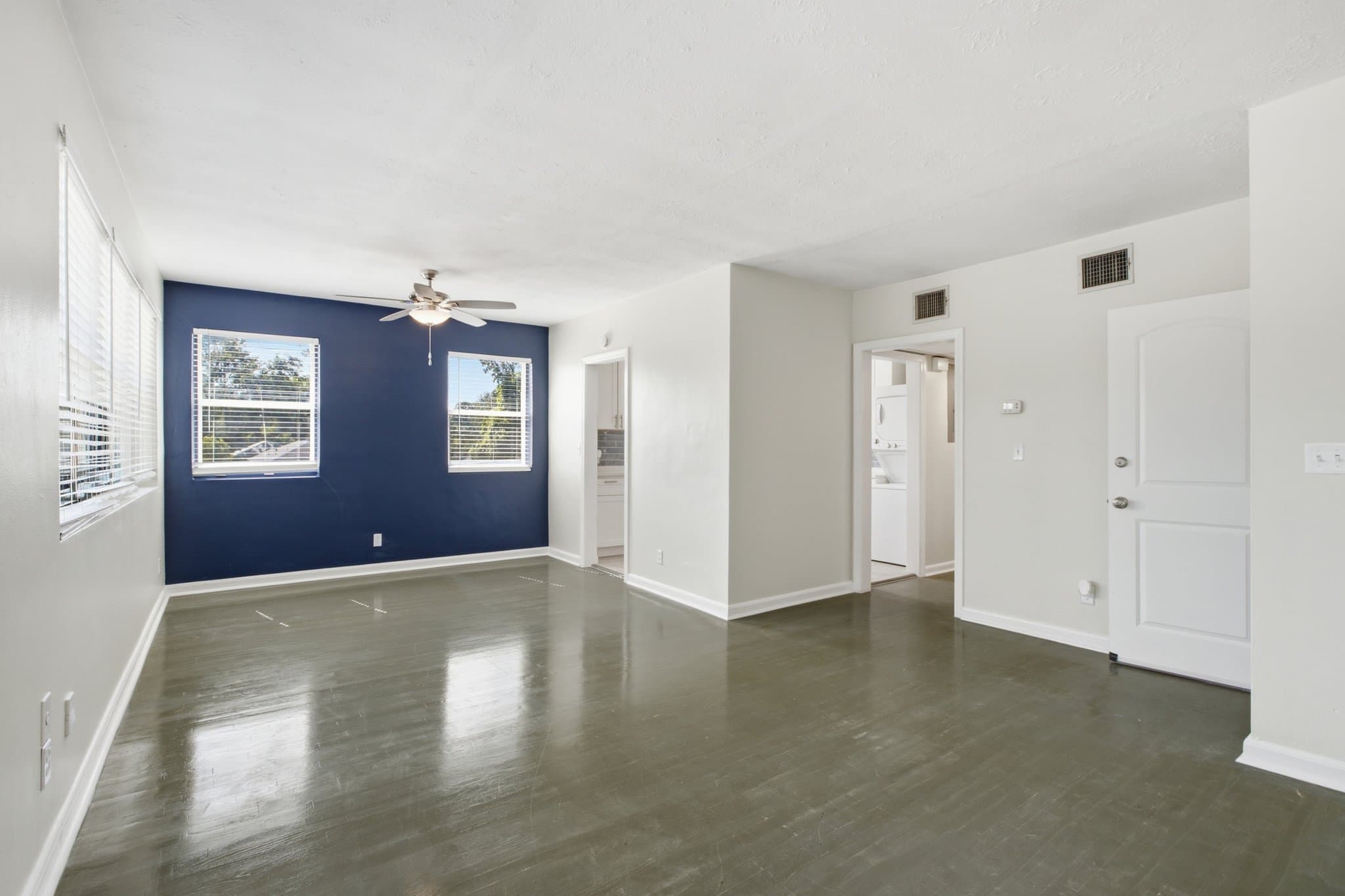 Jacksonville Multiplex: 2542-2544 Spring Park Rd