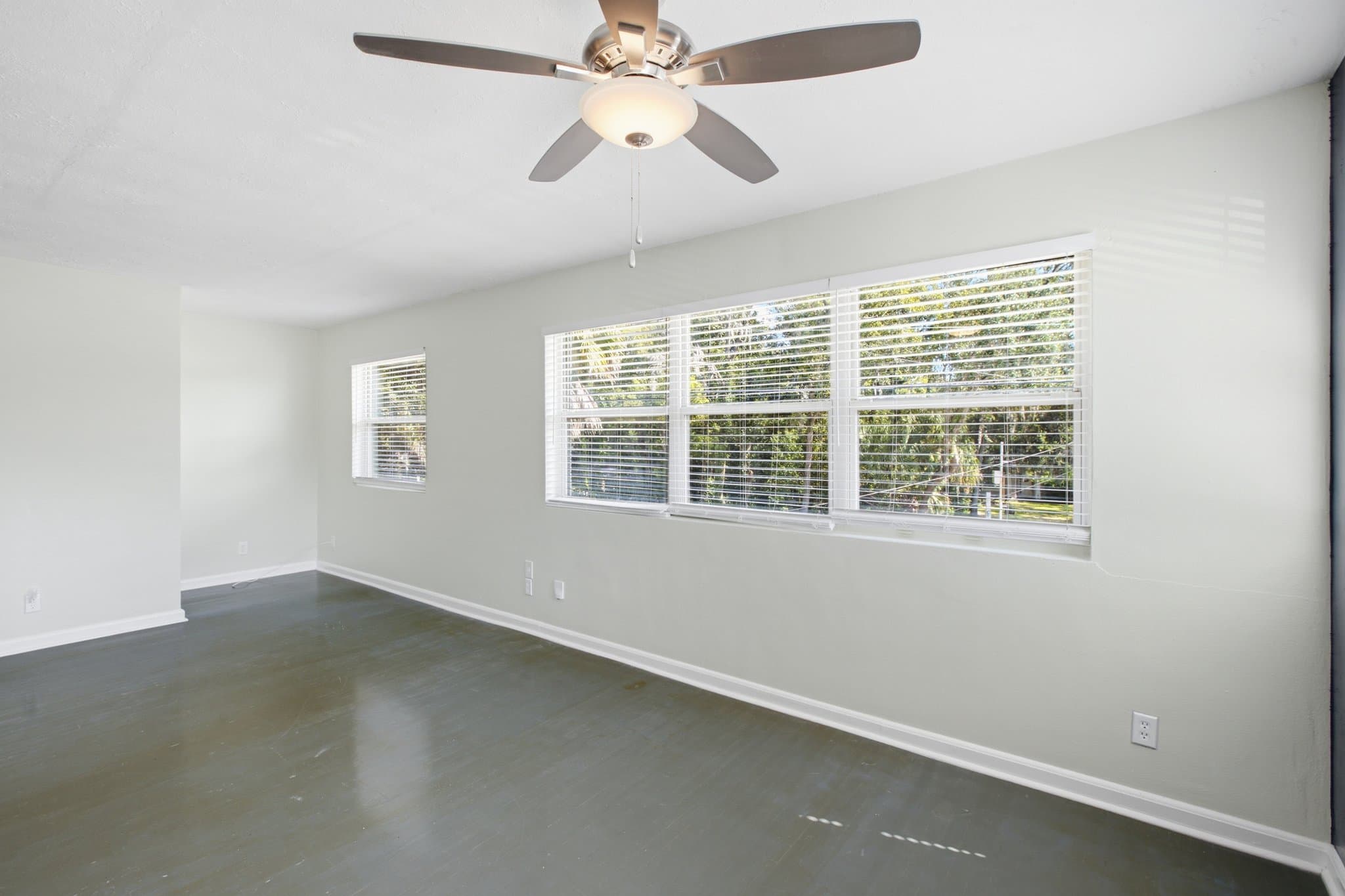 Jacksonville Multiplex: 2542-2544 Spring Park Rd