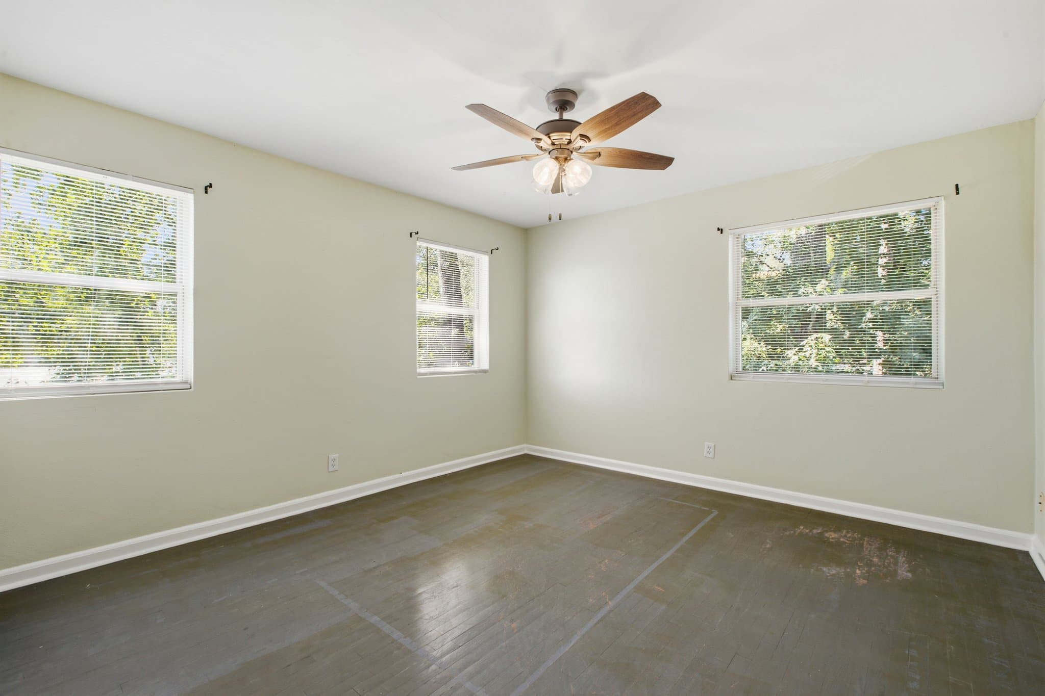 Jacksonville Multiplex: 2542-2544 Spring Park Rd