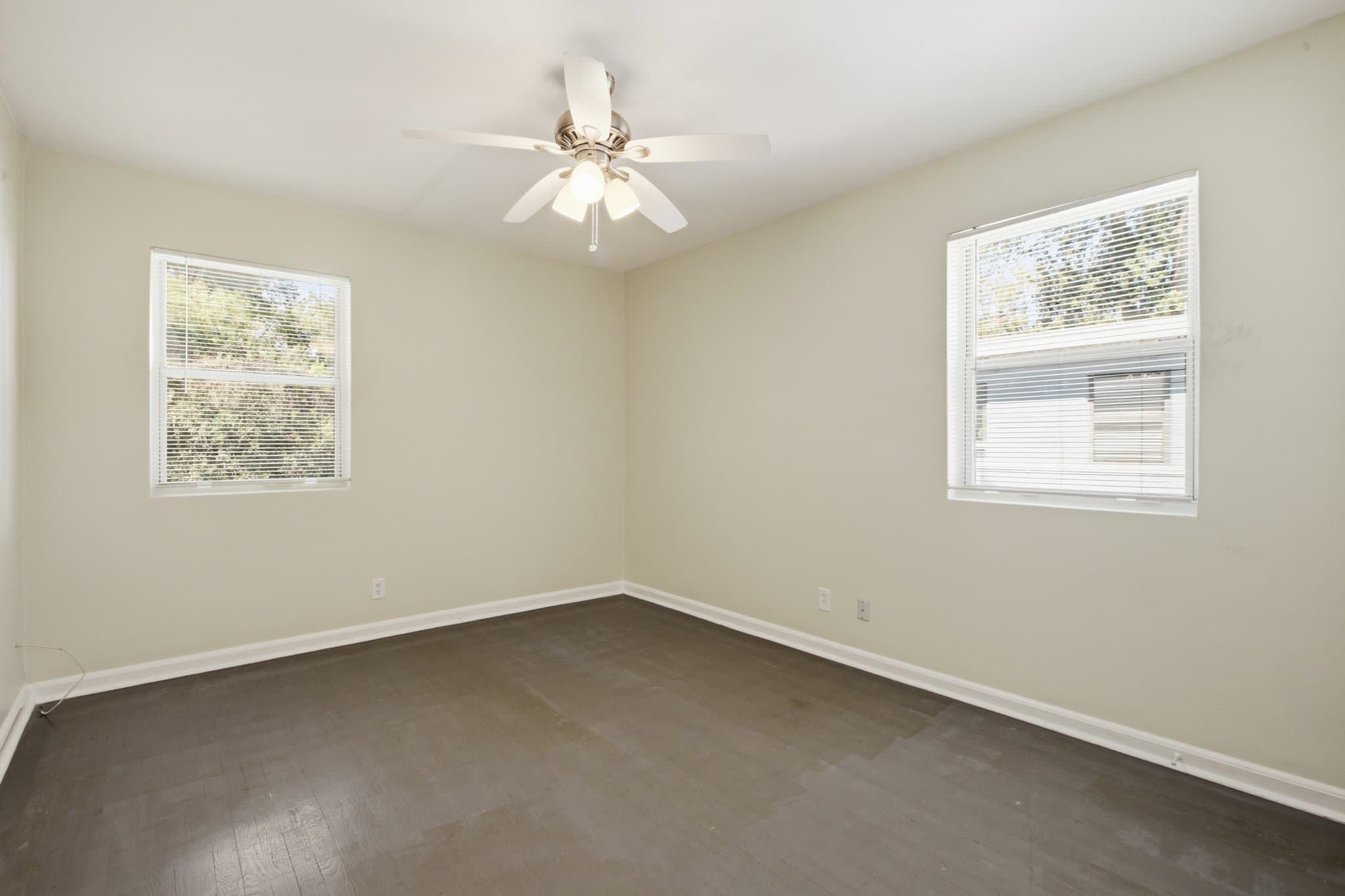 Jacksonville Multiplex: 2542-2544 Spring Park Rd