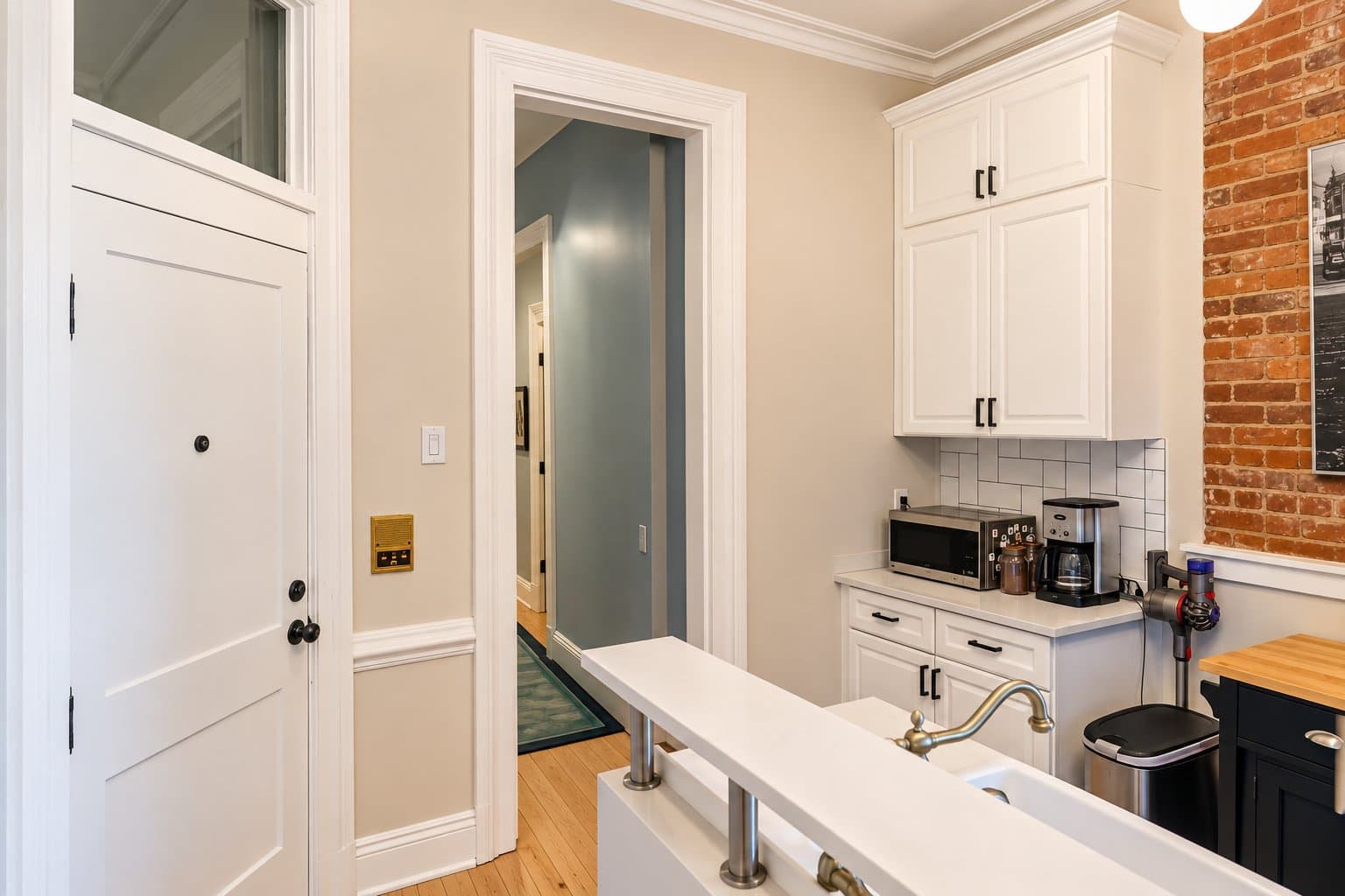 Jersey City Condo: 298 2nd St