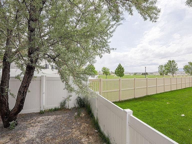 Lehi House: 2583 W 1910 N