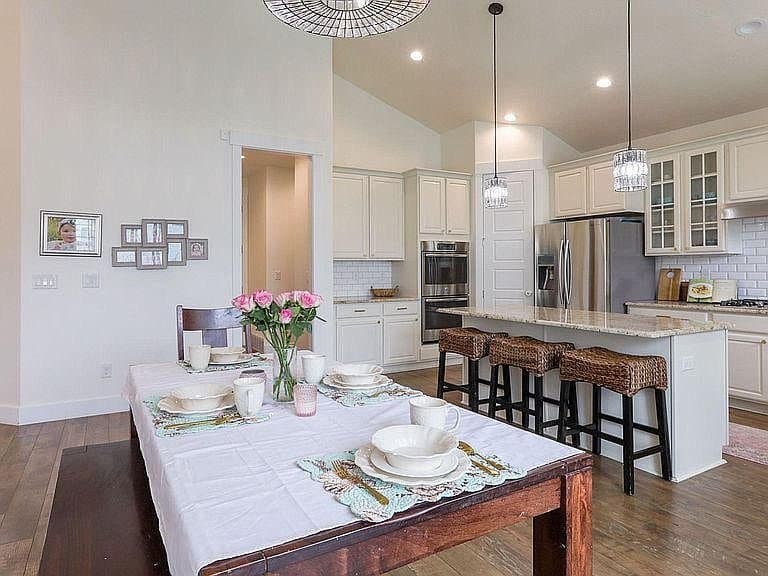 Lehi House: 2583 W 1910 N