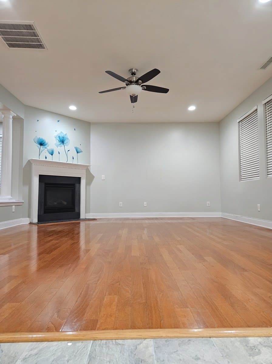 CARY House: 107 Deer Isle Ct