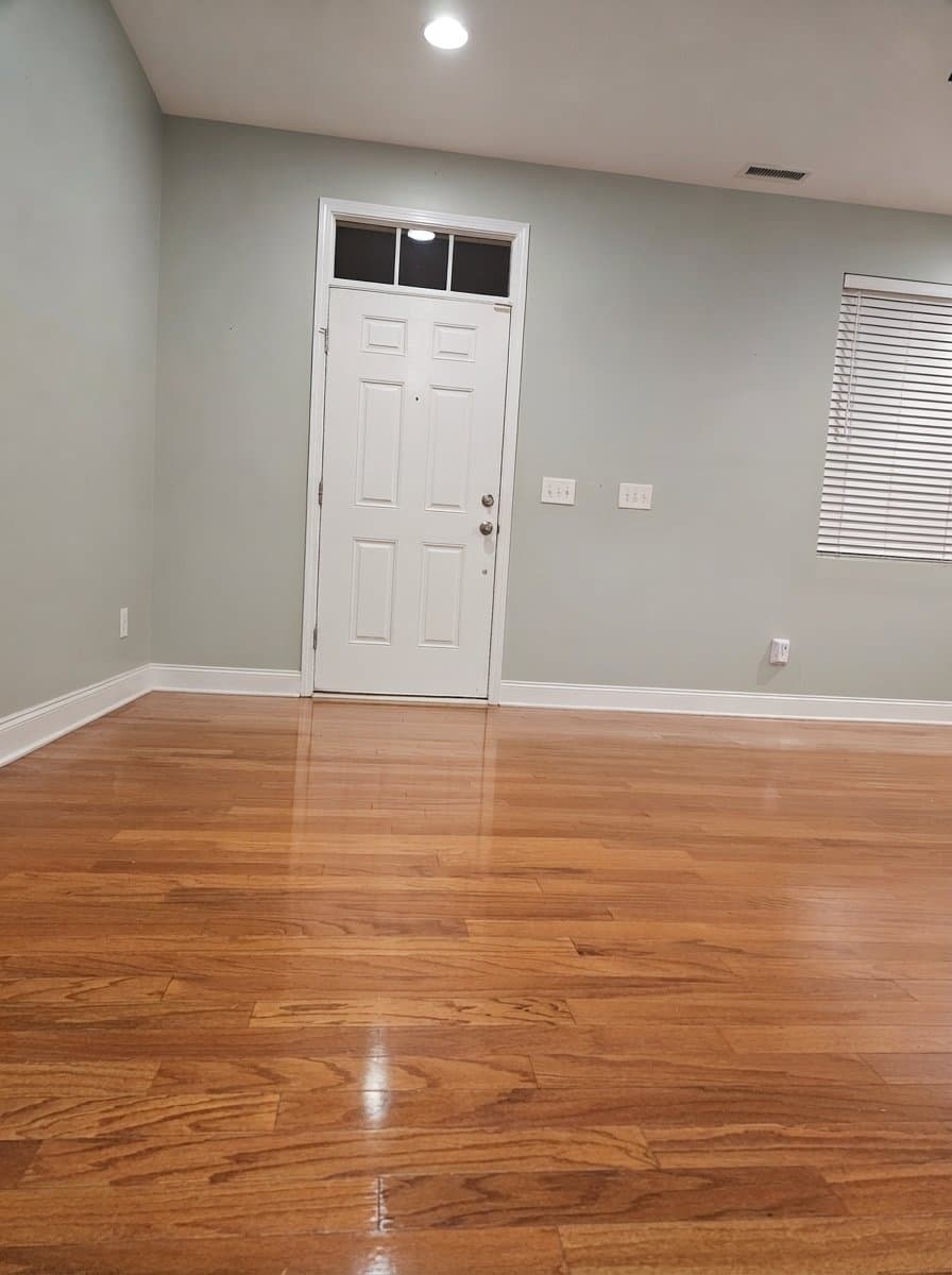 CARY House: 107 Deer Isle Ct