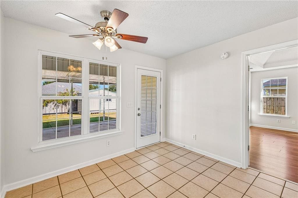 Warner Robins House: 902 Haverhill Cir