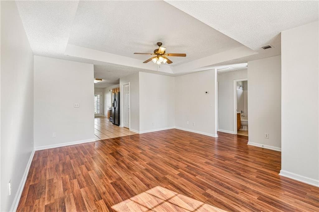 Warner Robins House: 902 Haverhill Cir