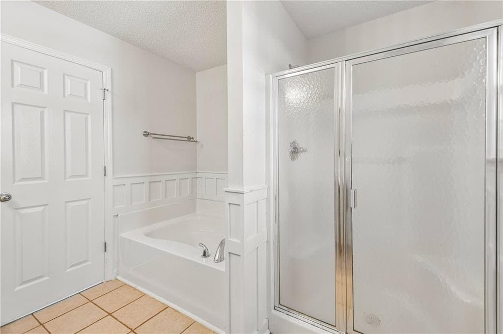 Warner Robins House: 902 Haverhill Cir