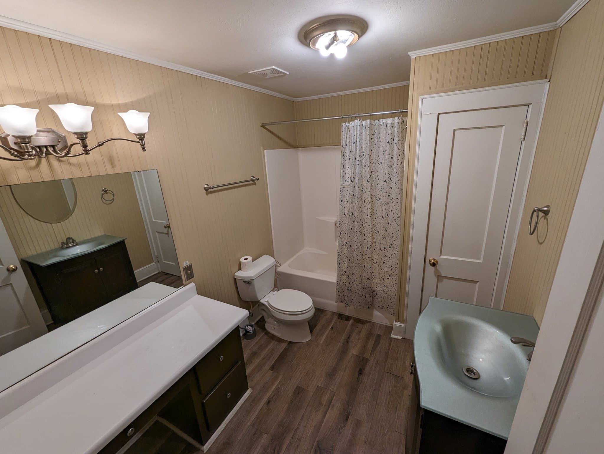 anderson House: 302 West Fredericks Street