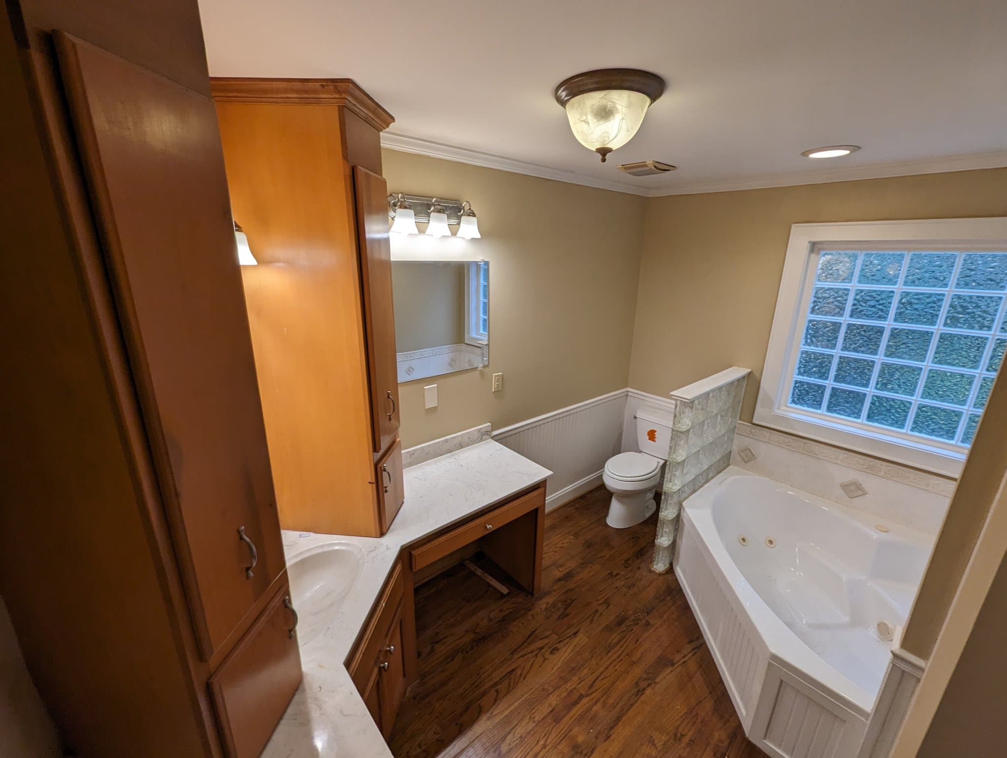 anderson House: 302 West Fredericks Street