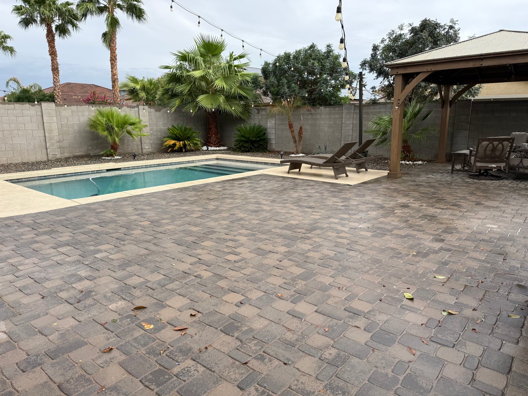Surprise House: 15835 W Banff Ln
