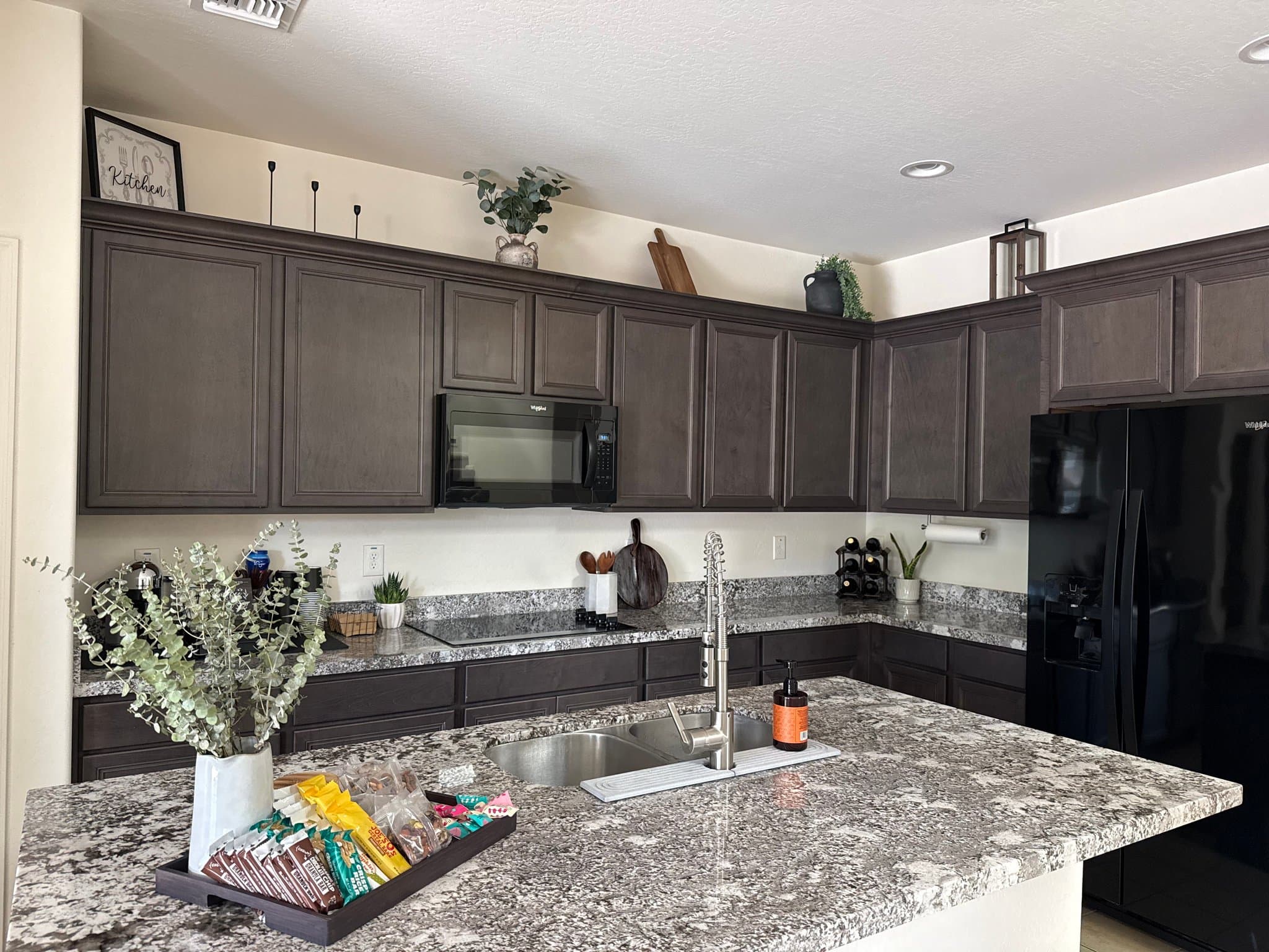 Surprise House: 15835 W Banff Ln