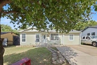 Irving House: 711 Hilltop Dr