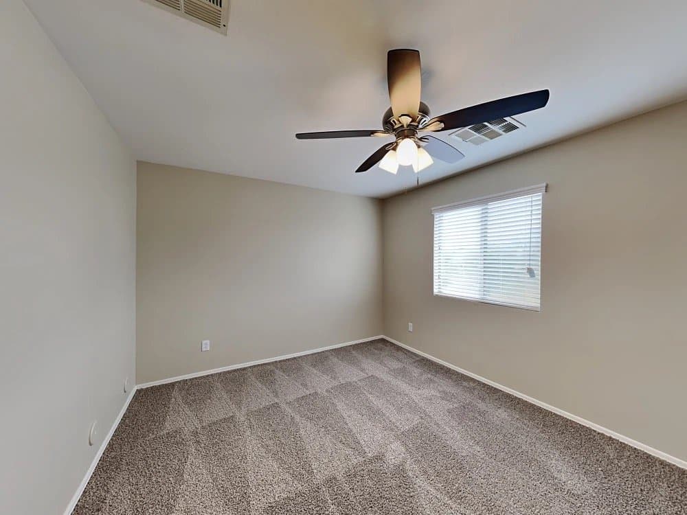 Laveen House: 7319 W Magdalena Ln