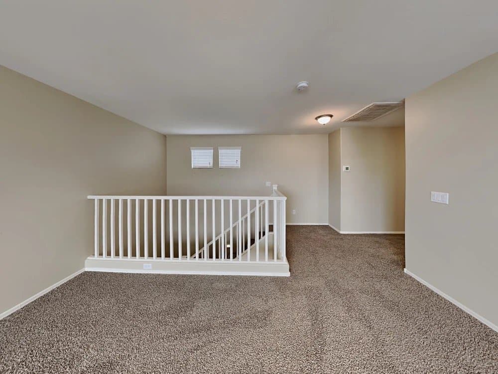 Laveen House: 7319 W Magdalena Ln