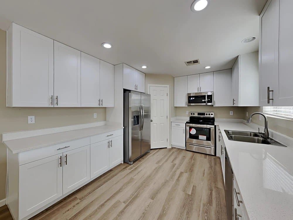Laveen House: 7319 W Magdalena Ln