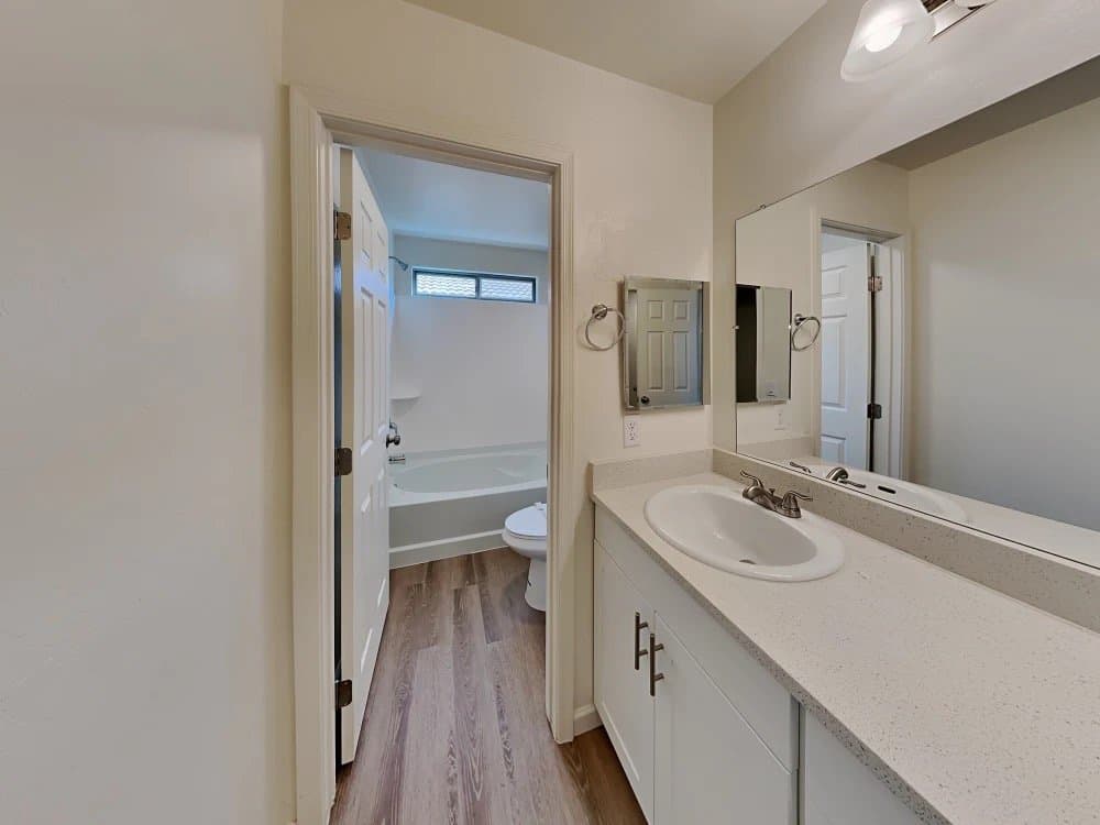 Laveen House: 7319 W Magdalena Ln