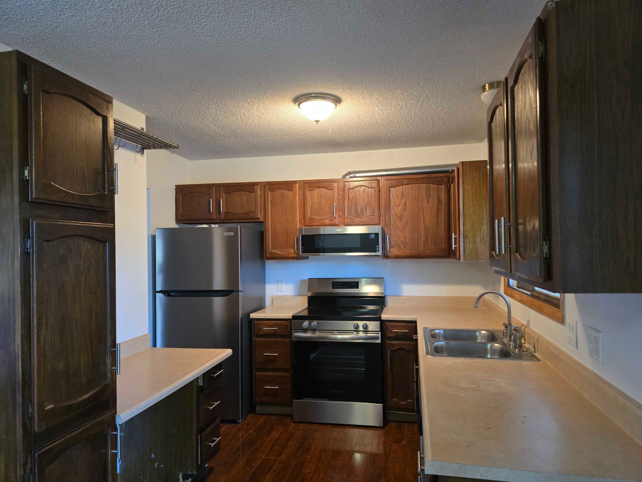 Minneapolis Townhome: 3100 83rd Ave N