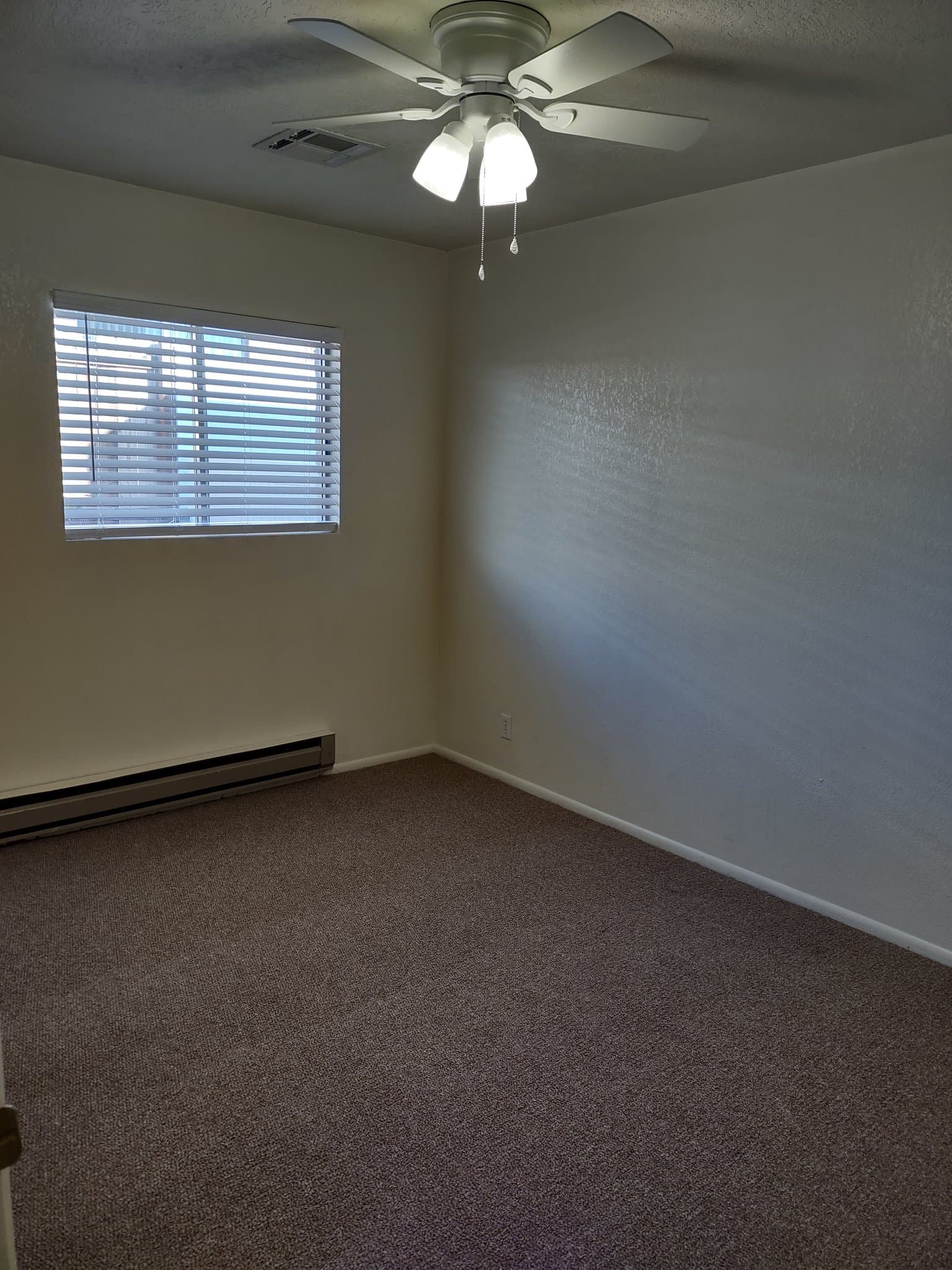 Saint George Townhome: 142 E 500 S Apt 4